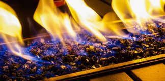 Camini a Gas vs Camini a Legna: Quale è la Migliore Opzione per Te? Camini a Gas vs Camini a Legna